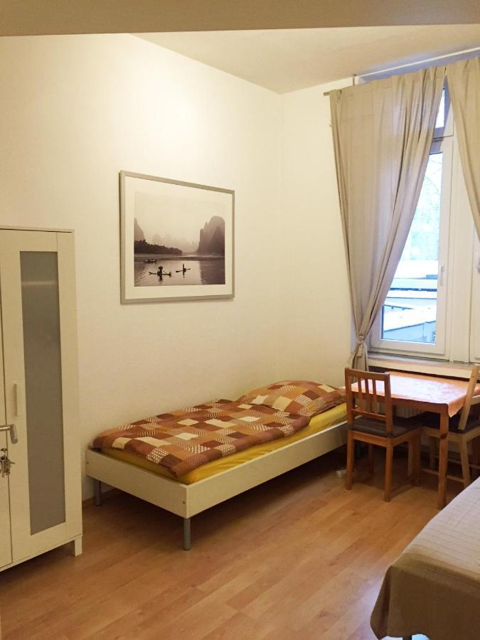 Hannover Sudstadt - Zimmer Und Apartment Eksteriør billede